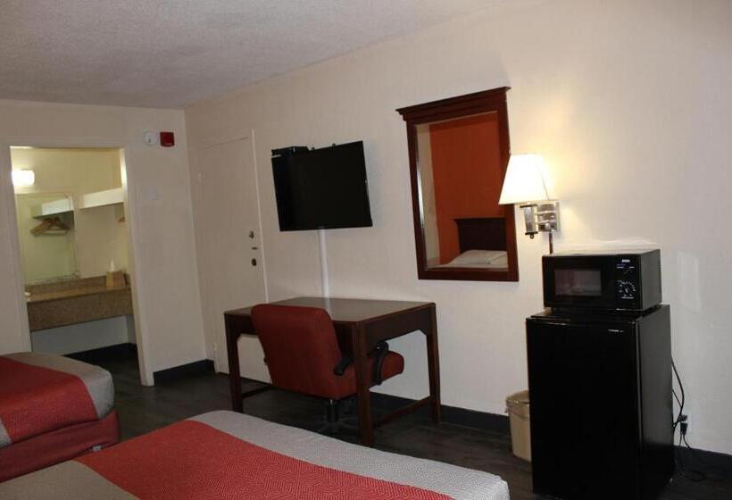 فندق Quality Inn