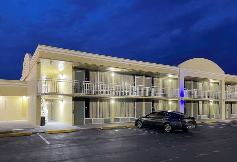 فندق Quality Inn