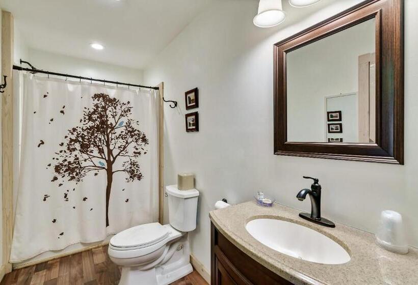 호텔 Rivers Edge Treehouses