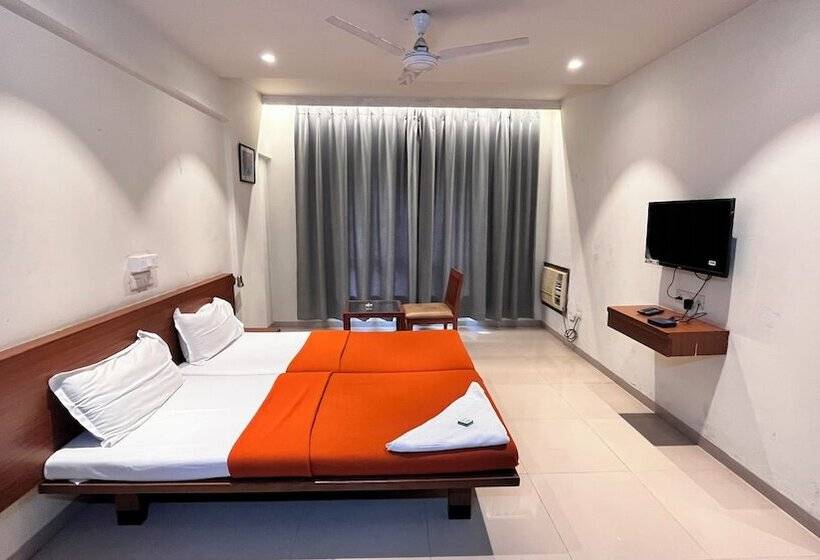 בית מלון כפרי Sumanchandra Suites