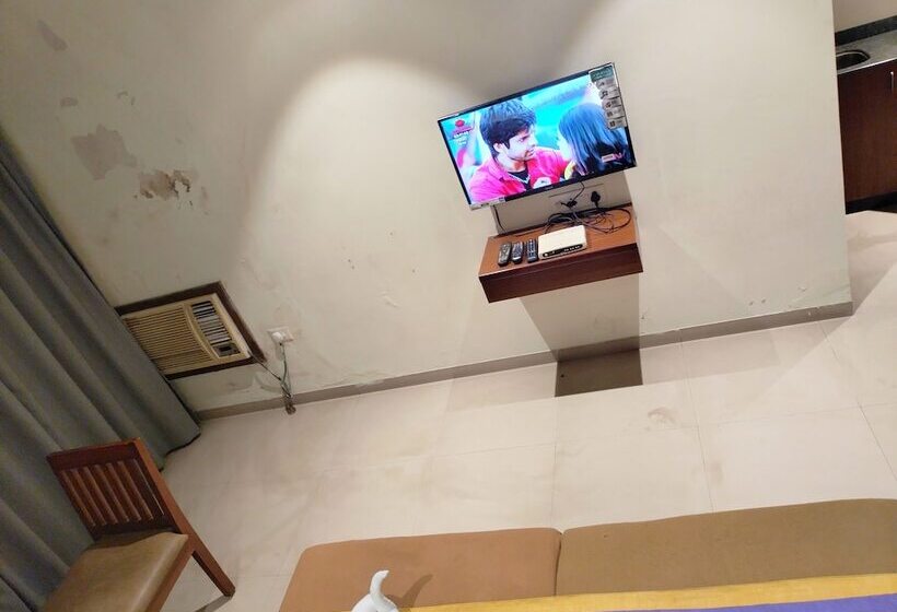 בית מלון כפרי Sumanchandra Suites