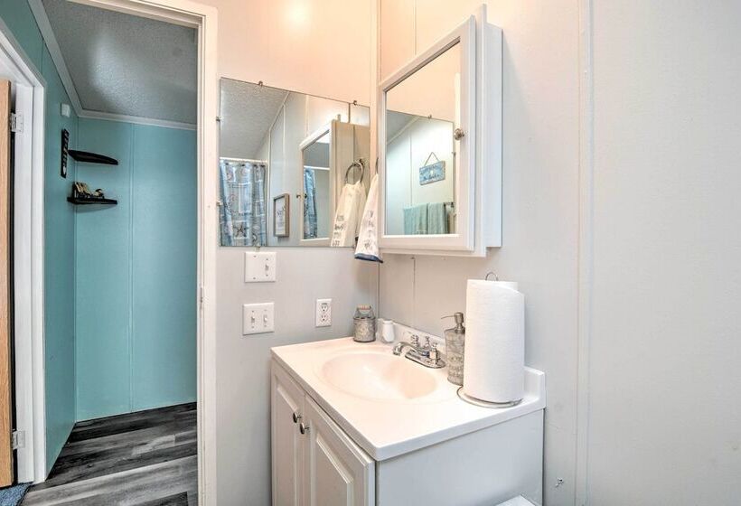 Houghton Lake Area Home W/ Fire Pit & Yard!