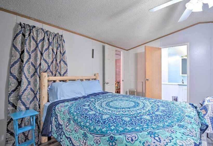 Houghton Lake Area Home W/ Fire Pit & Yard!