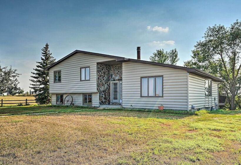 Hunting & Fishing Lodge < 3 Mi From Lake Sakakawea