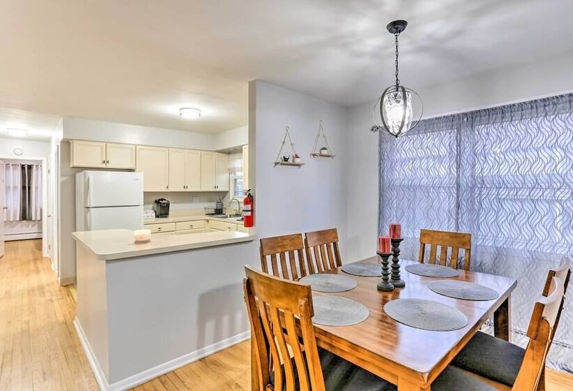 Ideally Located Jersey City Home, 8 Mi To Nyc