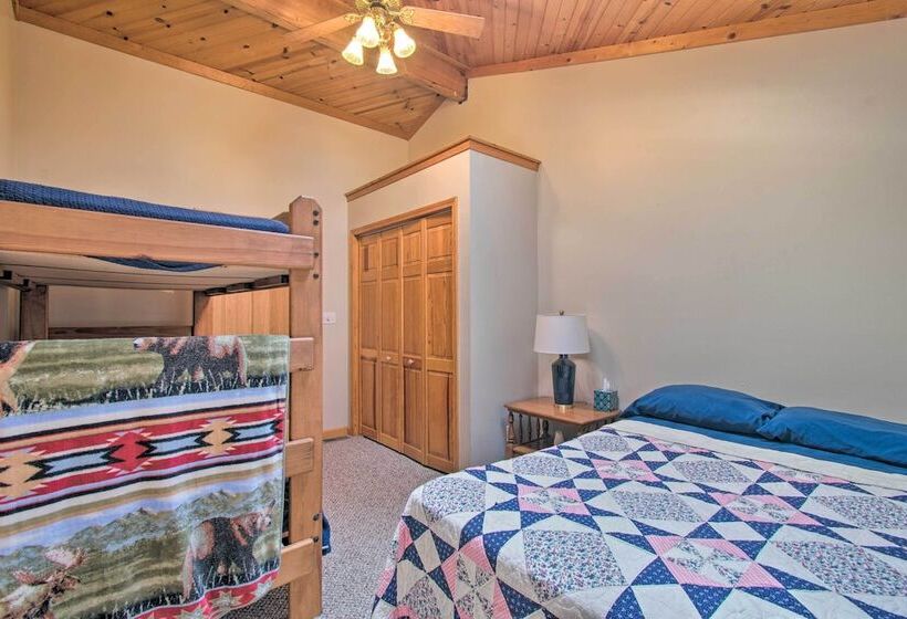 Idyllic Mt Sterling Retreat W/ Private Lake!