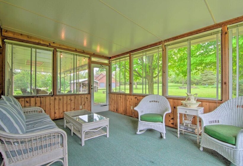 Inviting Twin Lakes Home W/ Indoor + Outdoor Bars!