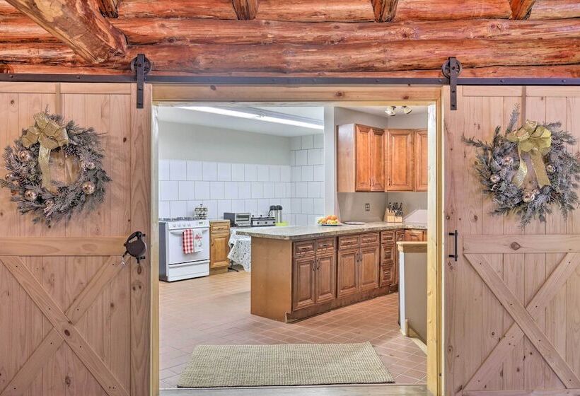 Ironwood  Superior Home  ~ 4 Mi To Big Powderhorn!