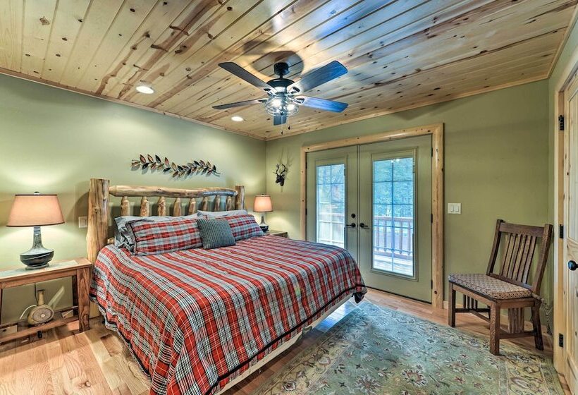 Island Park Cabin W/ Stunning Forest Views!