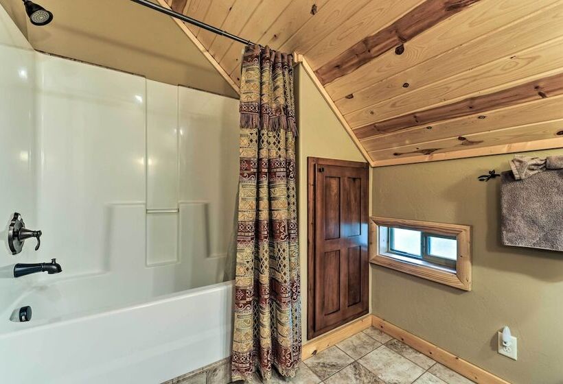 Island Park Cabin W/ Stunning Forest Views!