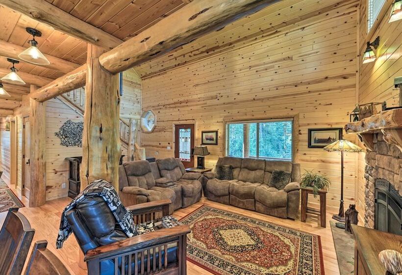 Island Park Cabin W/ Stunning Forest Views!