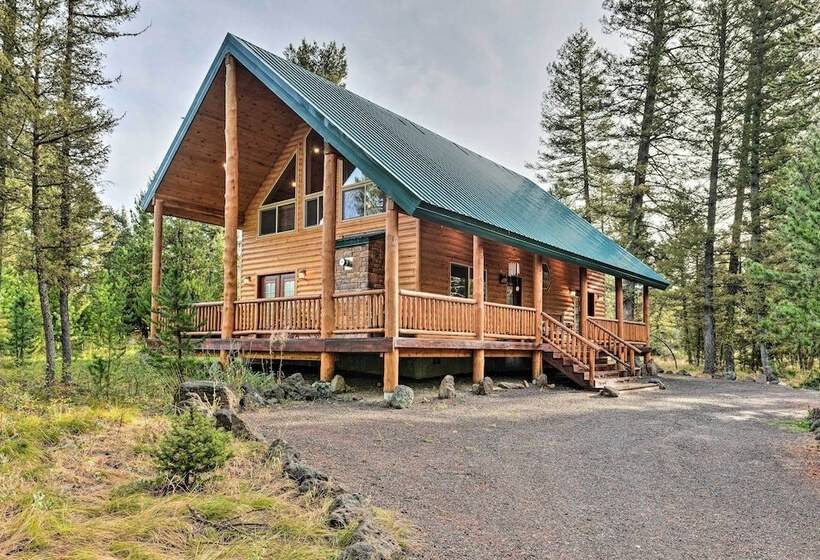 Island Park Cabin W/ Stunning Forest Views!