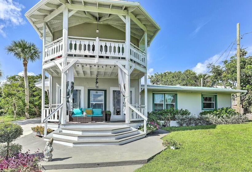 Luxe Florida Home On 3 Acres ~ 5 Mi To Beach!