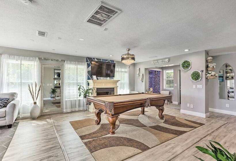 Luxe Florida Home On 3 Acres ~ 5 Mi To Beach!