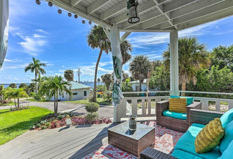 Luxe Florida Home On 3 Acres ~ 5 Mi To Beach!