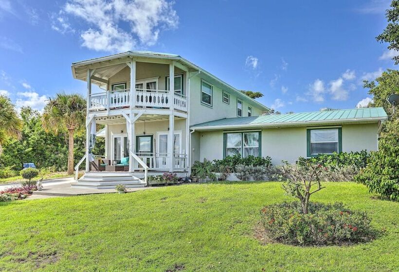 Luxe Florida Home On 3 Acres ~ 5 Mi To Beach!