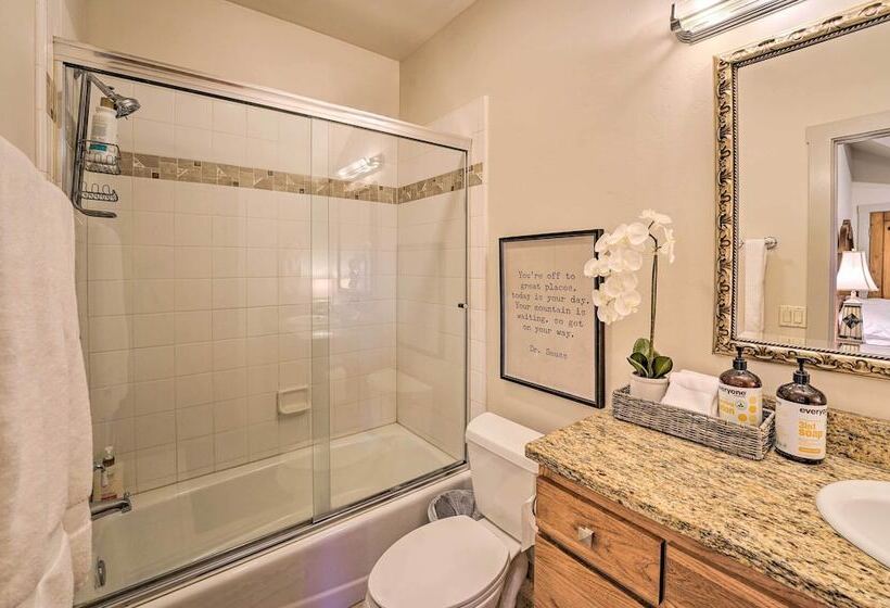 Ketchum Couple S Retreat: 1 Mi To Sun Valley!