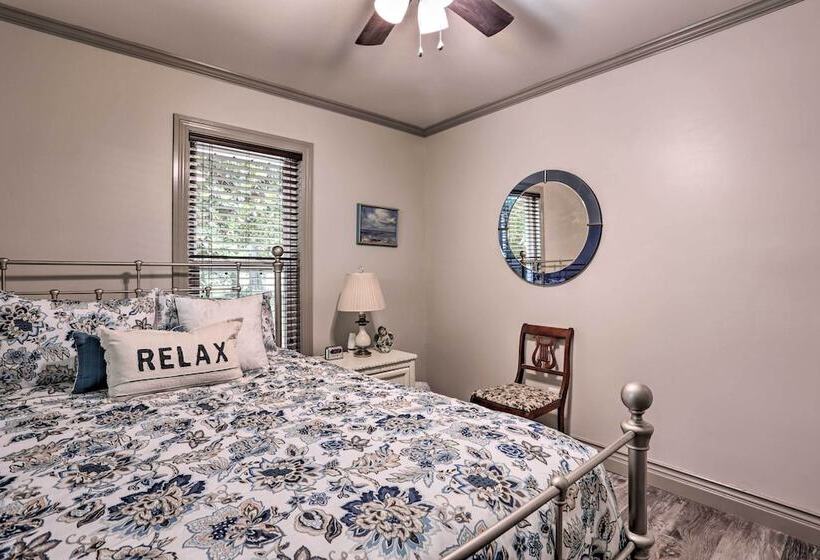 Lake Charles Home: 1 Mi To Public Boat Launch