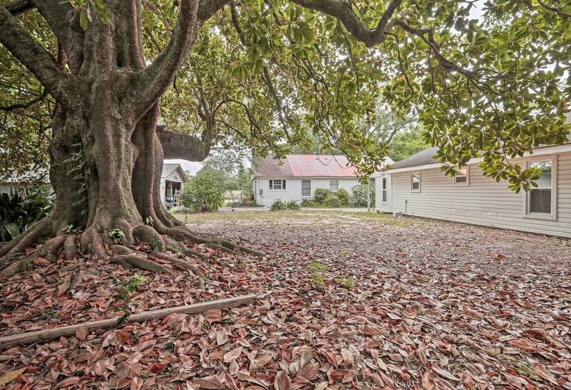 Lake Charles Home: 1 Mi To Public Boat Launch