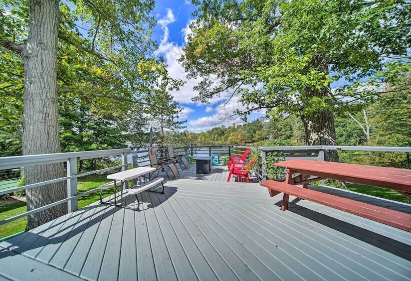 Lakefront Burton Home W/ Deck, Grill + Views!