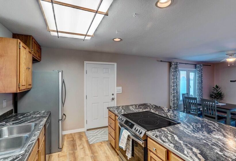 Lakefront Fairbanks Home W/ Private Beach!