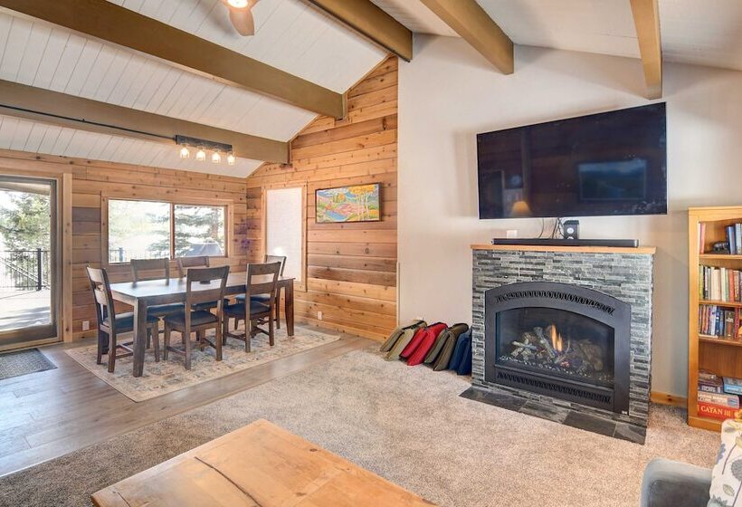 Hot Tub & Mtn Views: Waterfront Grand Lake Cabin!