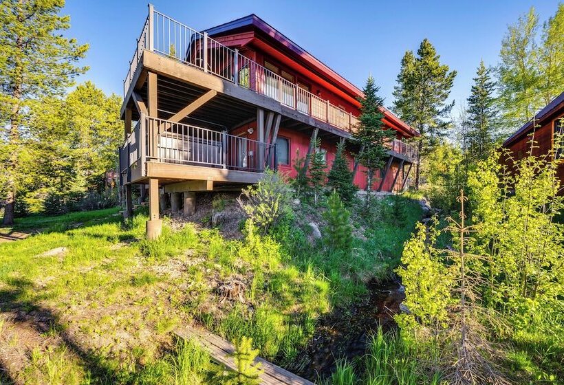 Hot Tub & Mtn Views: Waterfront Grand Lake Cabin!