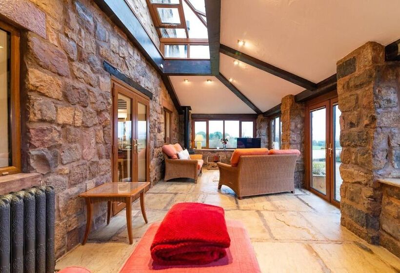 Lakeside Escape, Stone Countryside Cottage