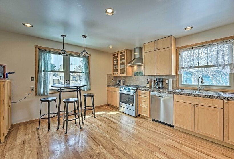 Laramie Home W/ Backyard < 1 Mi To Univ Of Wyoming