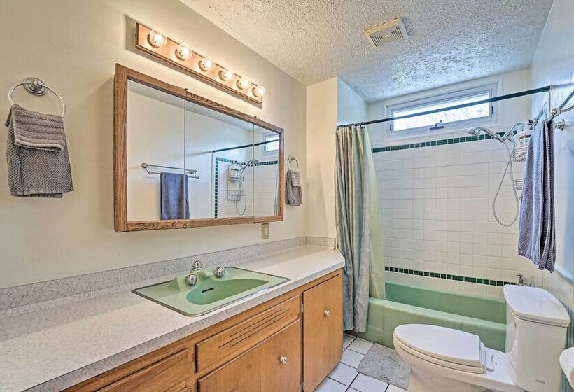 Laramie Home W/ Backyard < 1 Mi To Univ Of Wyoming