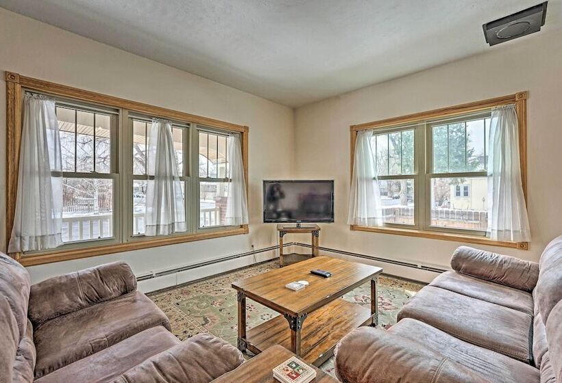 Laramie Home W/ Backyard < 1 Mi To Univ Of Wyoming