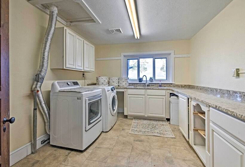 Large Hazleton Home W/ Hot Tub & Mountain Views!