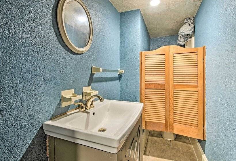 Large Hazleton Home W/ Hot Tub & Mountain Views!