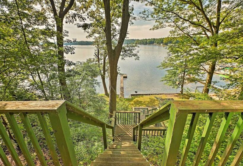 2 Mi To Winery: Le Roy Escape W/ Fire Pit & Views