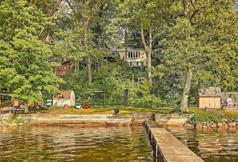 2 Mi To Winery: Le Roy Escape W/ Fire Pit & Views