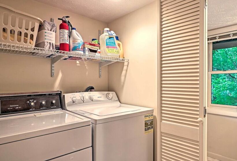 2 Mi To Winery: Le Roy Escape W/ Fire Pit & Views