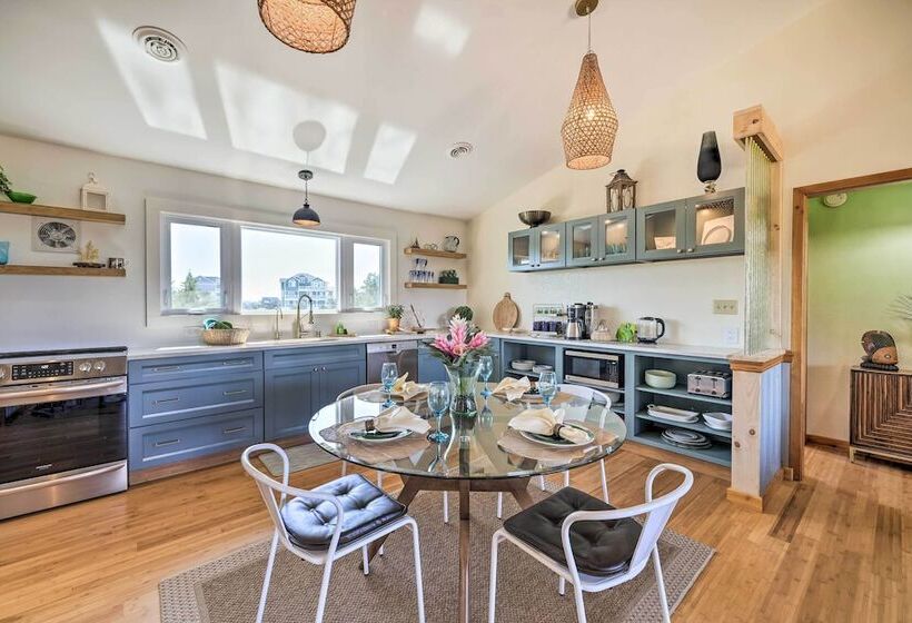 Lovely Avon Home: Walk To Bay & Boat Launch!