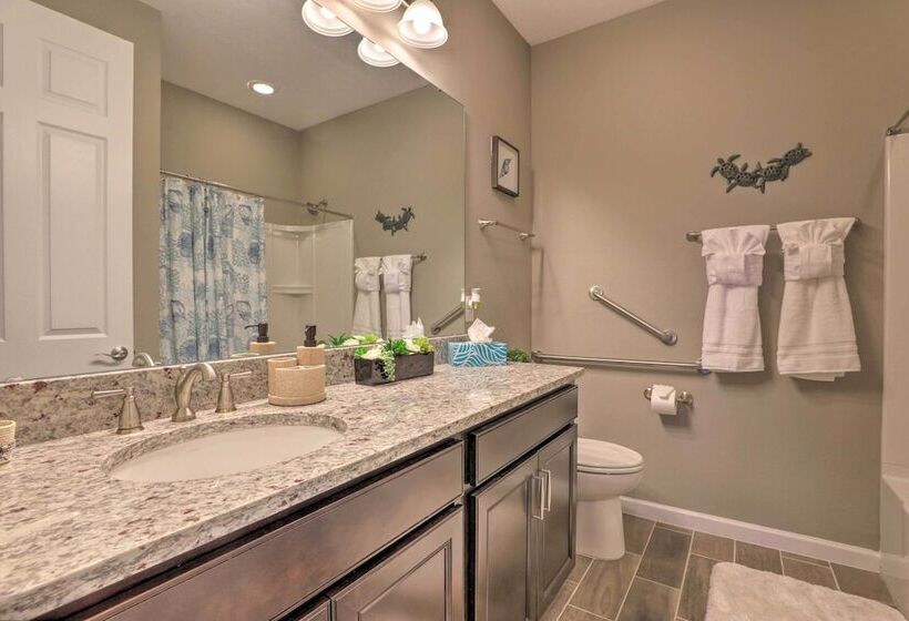 9 Mi To Disney: Home W/ Patio + Community Perks