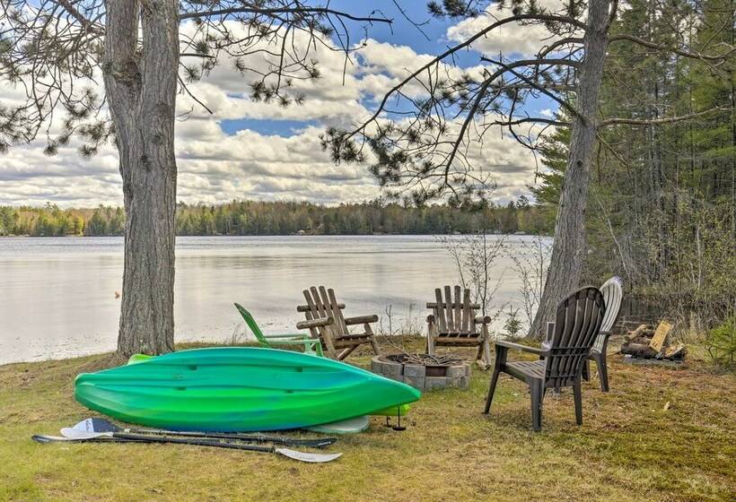 Lovely Lakefront Cottage W/ Fire Pit & Yard!