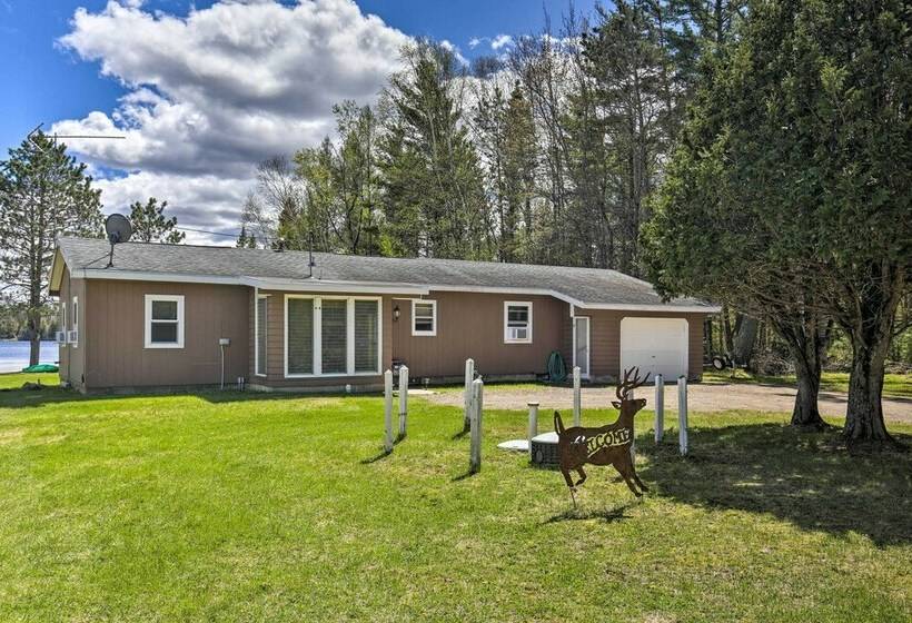 Lovely Lakefront Cottage W/ Fire Pit & Yard!