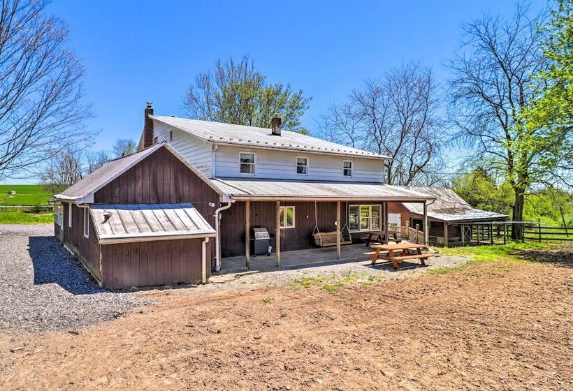Lovely Mifflinburg Farmhouse   Multiple Decks