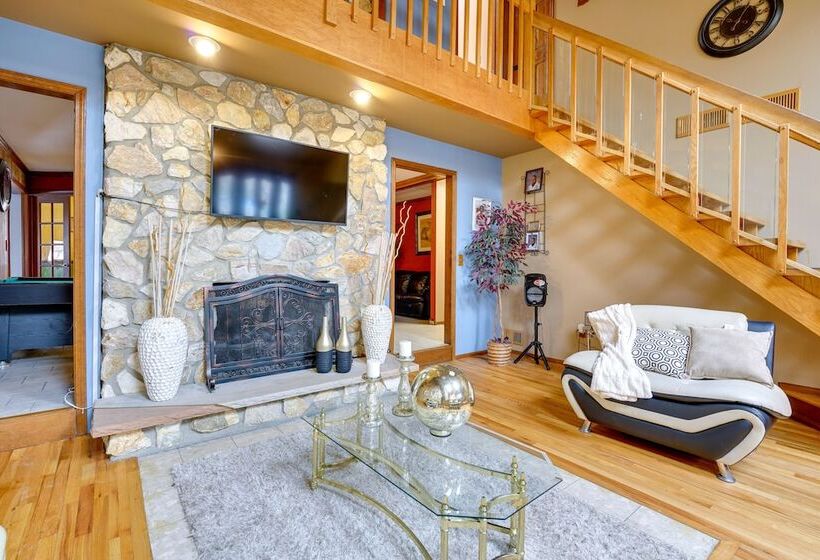 Lovely Ocean Gate Home < 1 Mi To Beach!