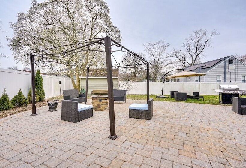 Lovely Ocean Gate Home < 1 Mi To Beach!