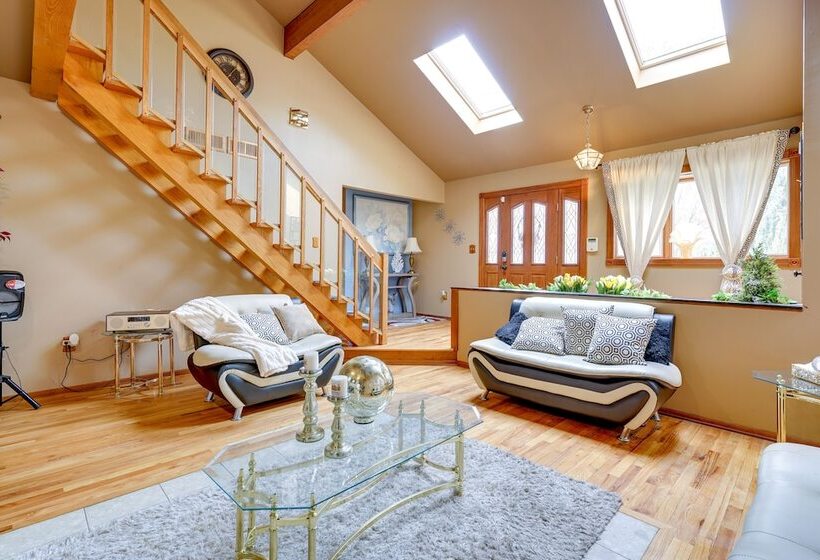 Lovely Ocean Gate Home < 1 Mi To Beach!