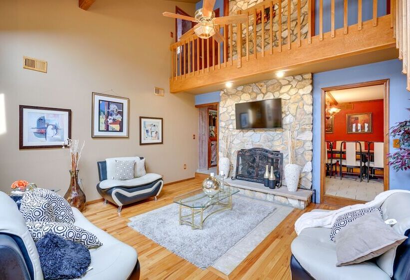 Lovely Ocean Gate Home < 1 Mi To Beach!