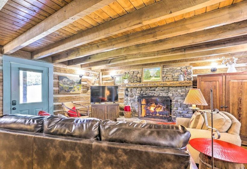 Lovely Pet Friendly Flat Rock Cabin From 1905