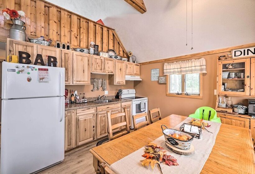 Pocono Lake A Frame W/ Pool Access: Walk To Beach!