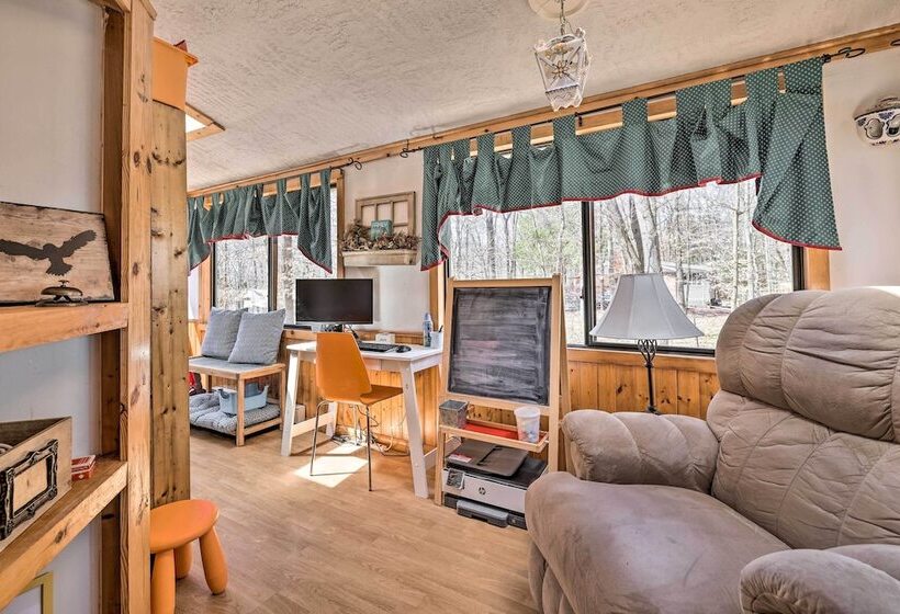 Pocono Lake A Frame W/ Pool Access: Walk To Beach!