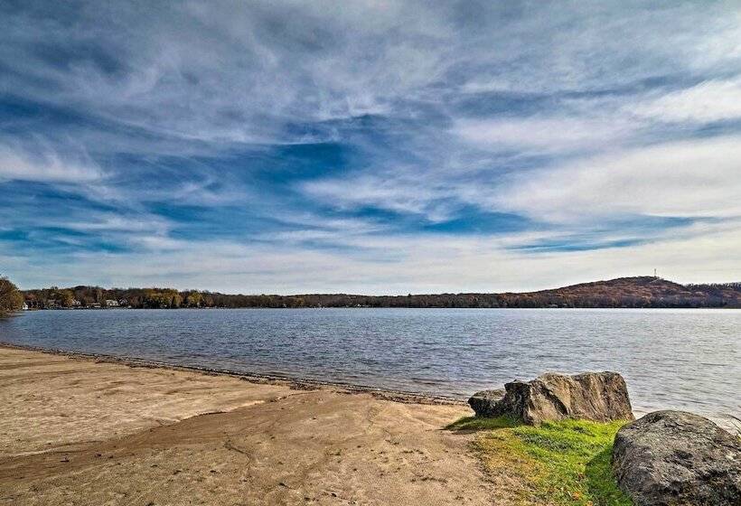 Pocono Lake A Frame W/ Pool Access: Walk To Beach!