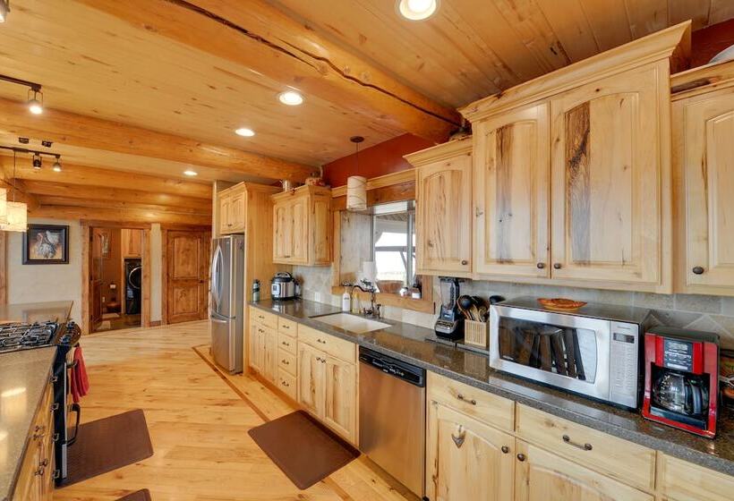 Luxe Lodge In The Tetons For Large Group Retreats!